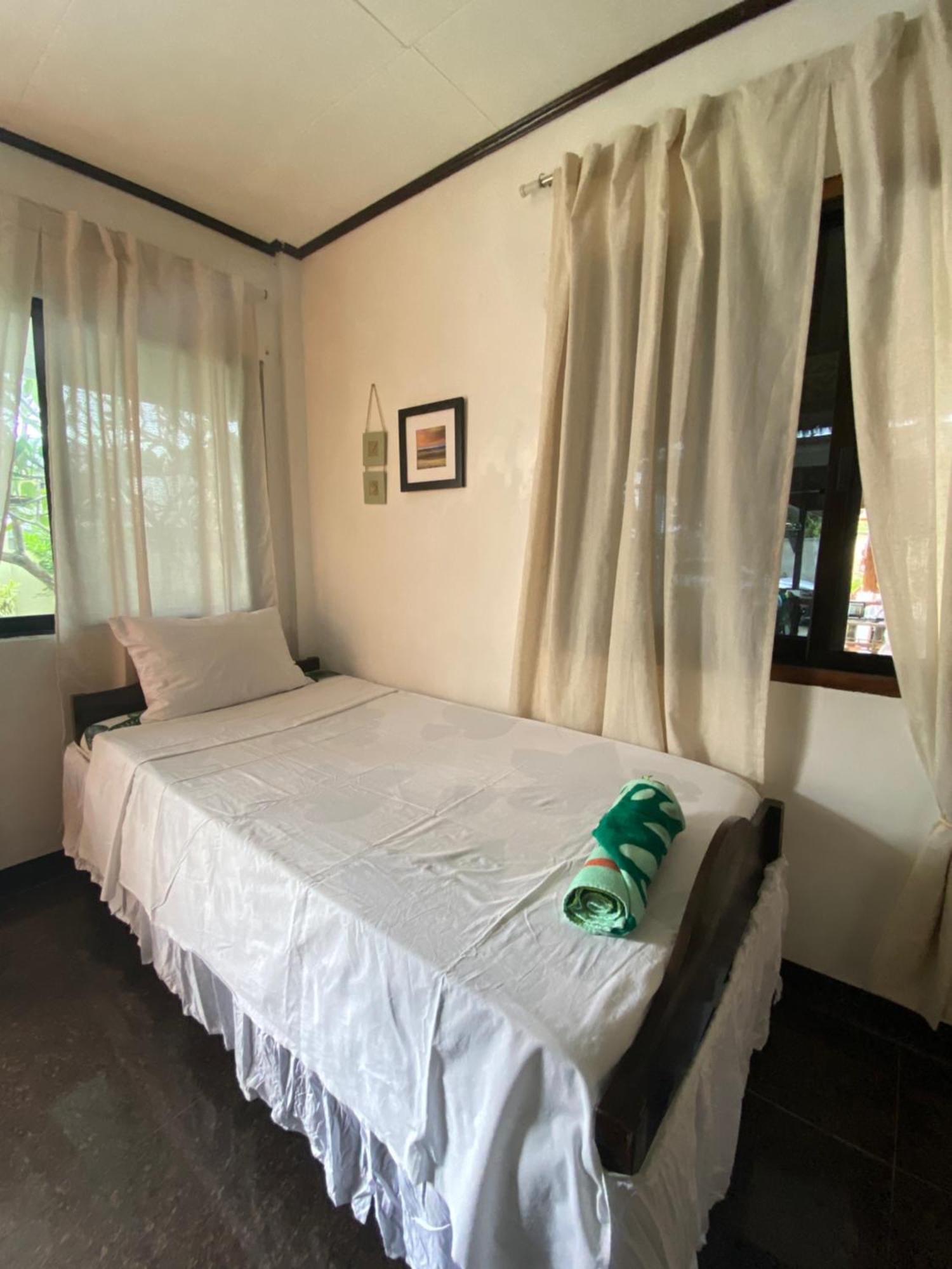 Panagsama Holiday Cottage Moalboal Esterno foto
